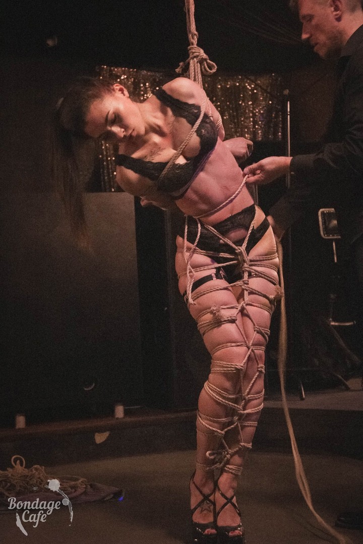 Shibari perfomance at Bondage Cafe SPb. Mosafir and Denjamy Djovanny. Photo by Irina Maltseva